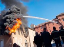 incendio a roma emergenza evacuazione in corso 1761376524